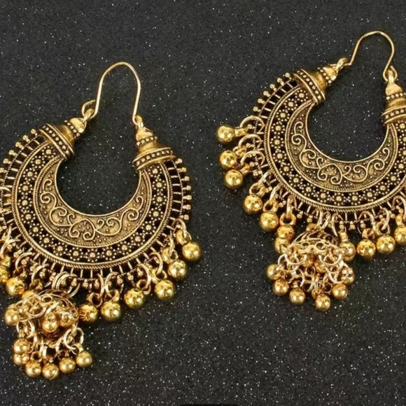 HINDI INTRICATE DANGLE HOOPS NWOT - Picture 5 of 5